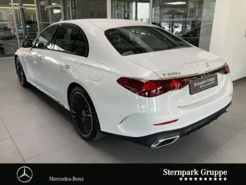 MERCEDES-BENZ E 300 e