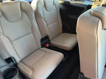 VOLVO XC90 T8