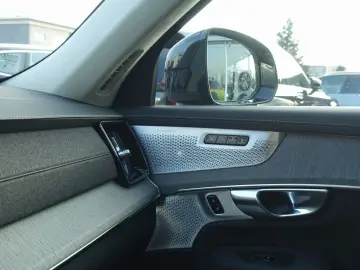 VOLVO XC90 Ultra DarkT8 AWD