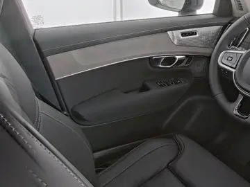 VOLVO XC90 T8 Ultra Dark AWD