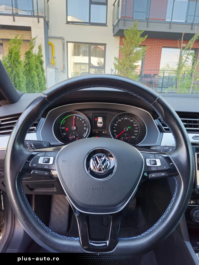 Volkswagen Passat GTE 2016