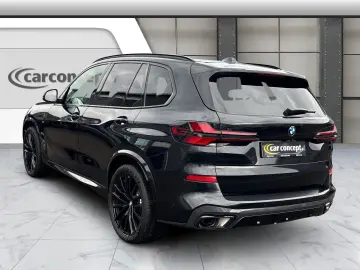 BMW X5 30d xDrive M Sport Pro H&K Pano 22 Zoll AHK