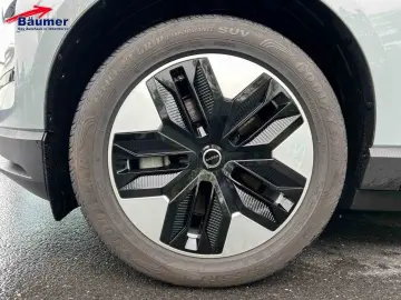 VOLVO EX30 Single Motor Extended Range Core