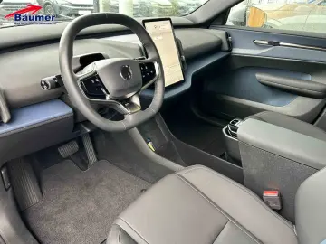 VOLVO EX30 Single Motor Extended Range Core