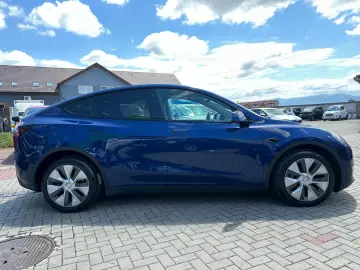 Tesla T-Model-Y