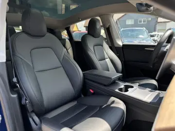 Tesla T-Model-Y