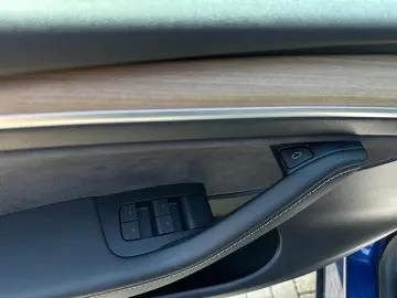 Tesla T-Model-Y