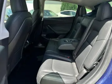 Tesla T-Model-Y