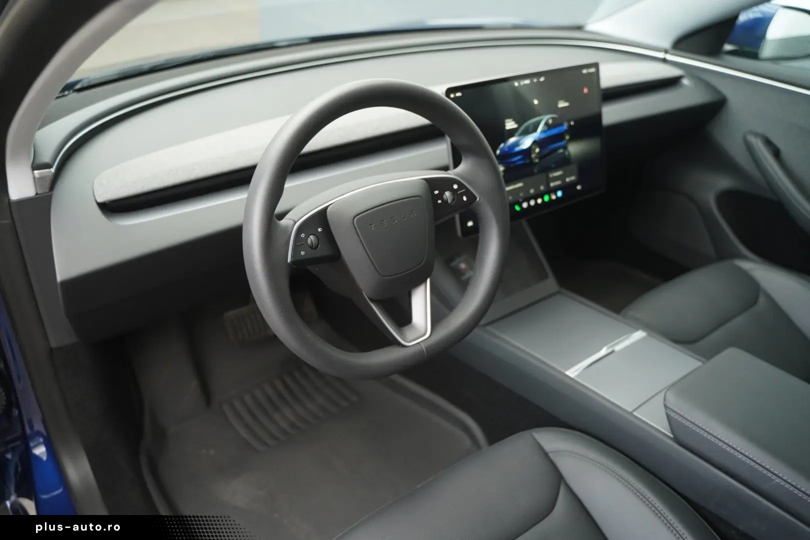 TESLA Model 3 Standard Range    Highland AHK