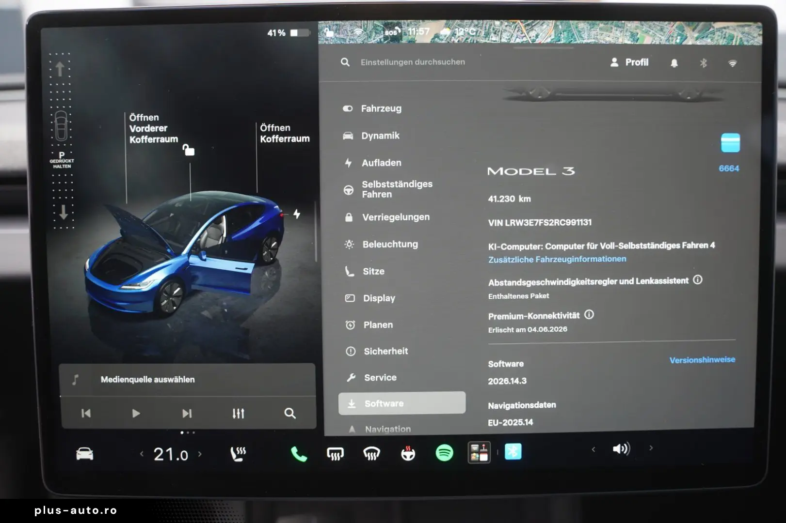 TESLA Model 3 Standard Range    Highland AHK