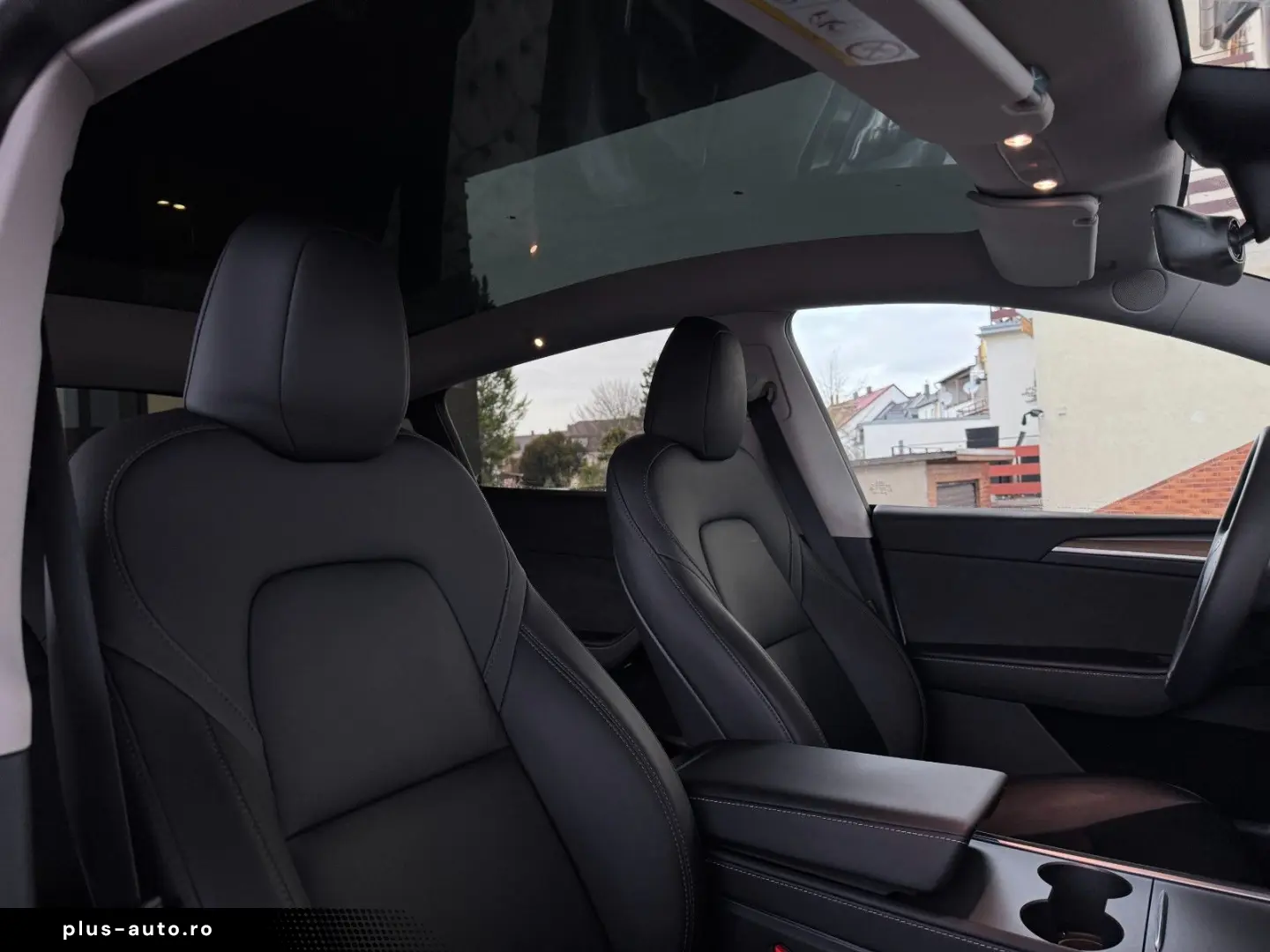 TESLA Model Y Premium Lang Range Allrad 581km 93%  AHK