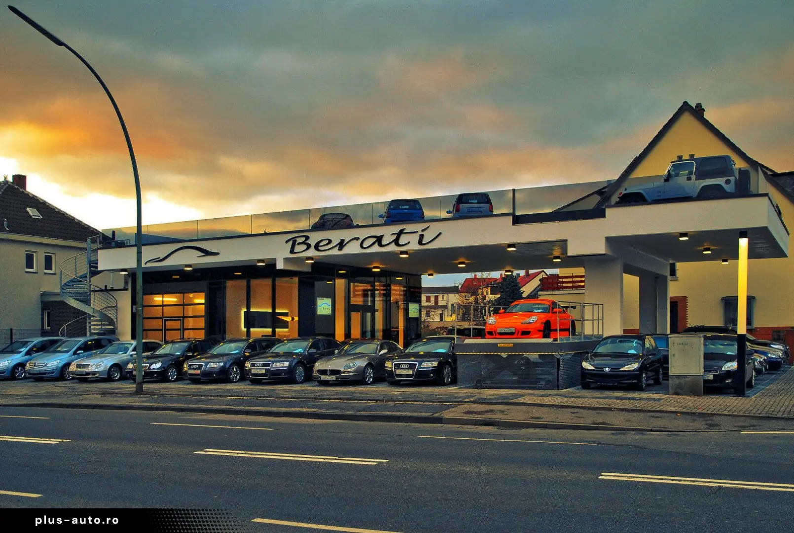 TESLA Model Y Premium Lang Range Allrad 581km 93%  AHK