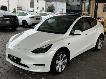 TESLA Model Y Premium Long Range Dual AWD 1.H SoH 92%