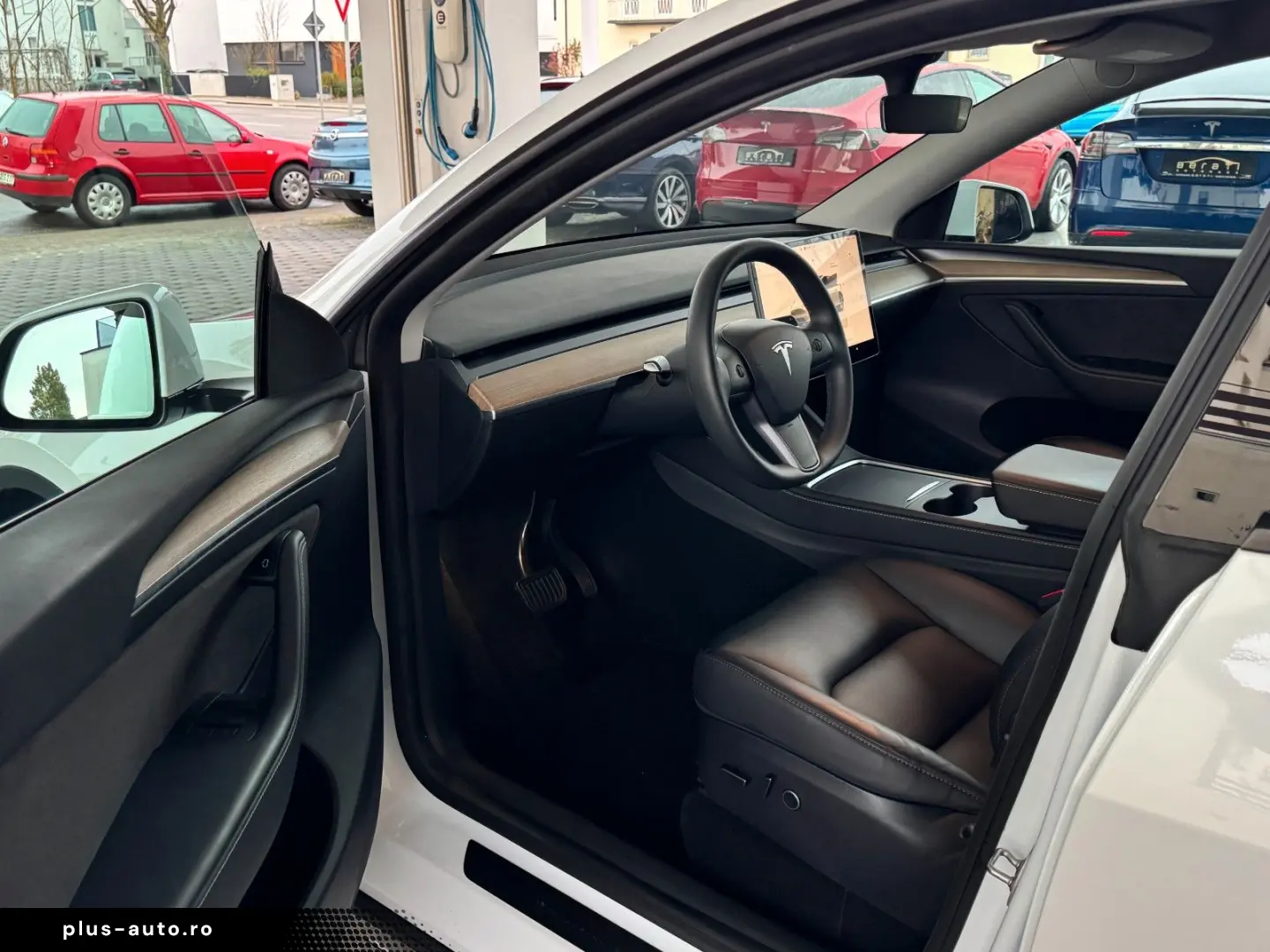 TESLA Model Y Premium Long Range Dual AWD 1.H SoH 92%