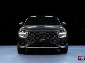 AUDI Q3 SB 40 TFSI Alpin Pano Cockpit  Sonos3D Towbar