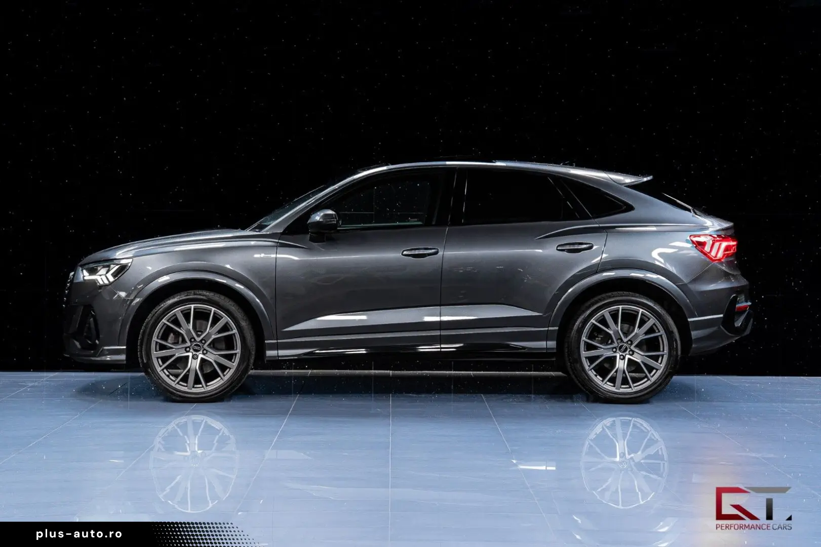 AUDI Q3 SB 40 TFSI Alpin Pano Cockpit  Sonos3D Towbar