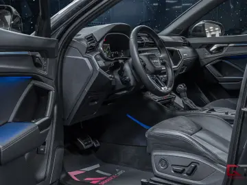 AUDI Q3 SB 40 TFSI Alpin Pano Cockpit  Sonos3D Towbar