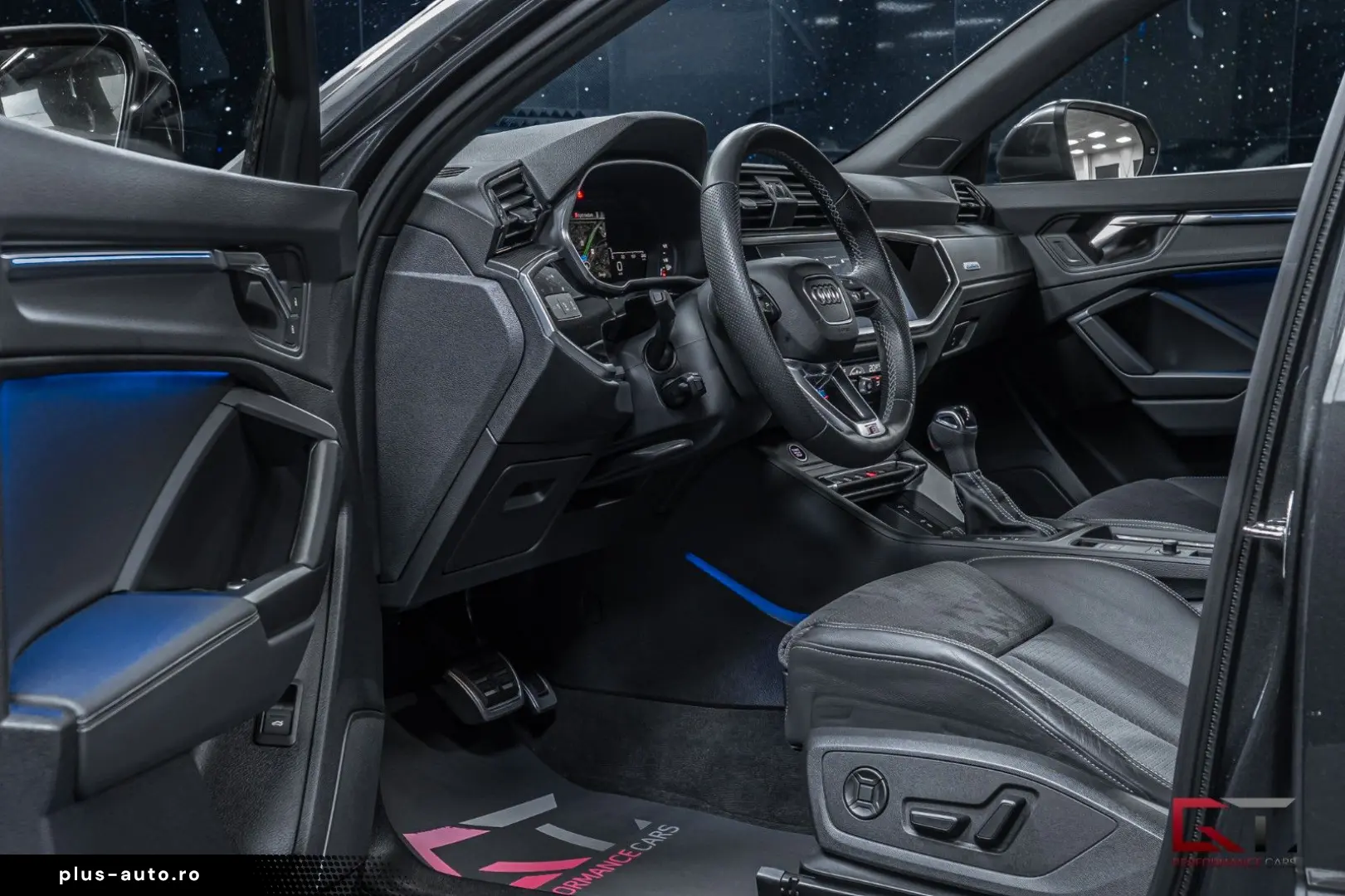 AUDI Q3 SB 40 TFSI Alpin Pano Cockpit  Sonos3D Towbar