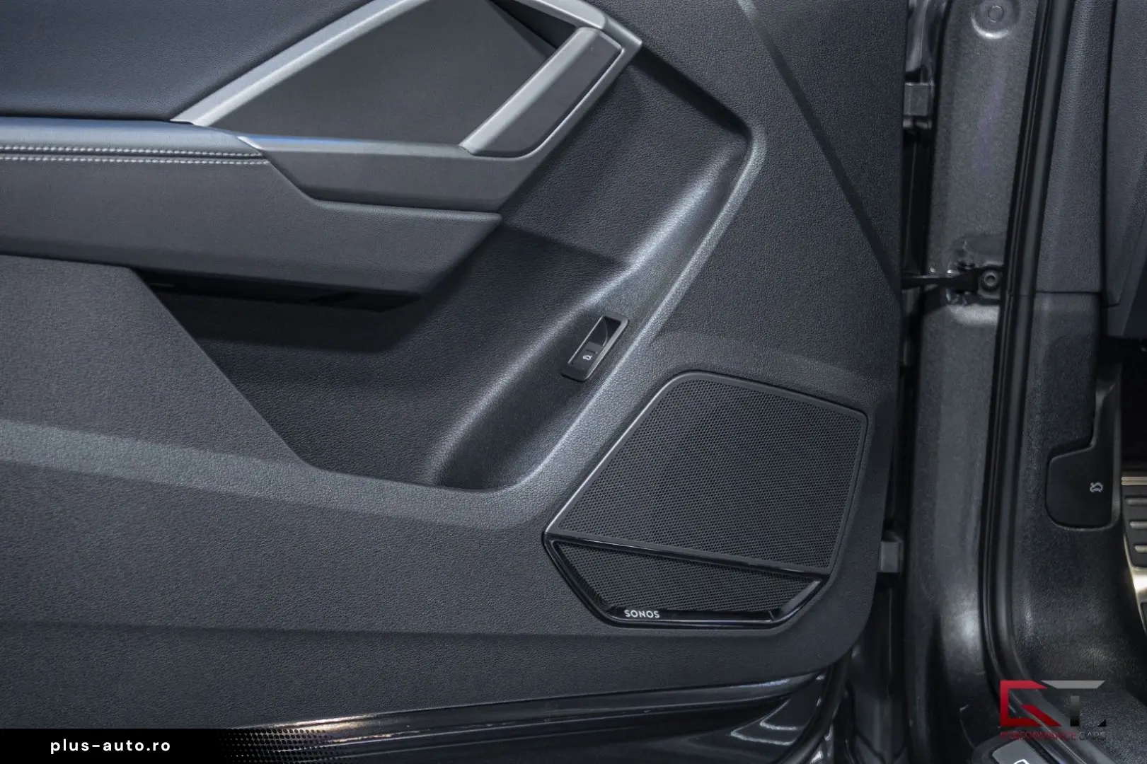 AUDI Q3 SB 40 TFSI Alpin Pano Cockpit  Sonos3D Towbar