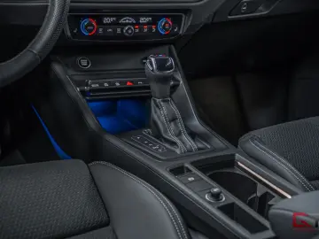 AUDI Q3 SB 40 TFSI Alpin Pano Cockpit  Sonos3D Towbar