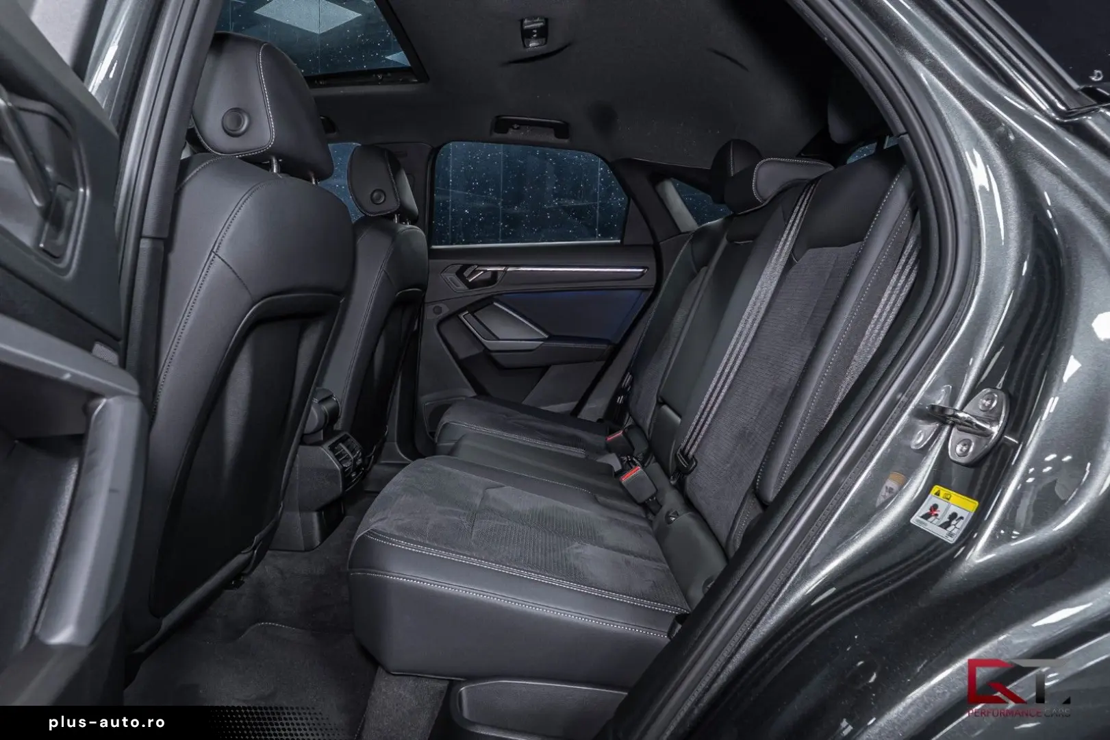 AUDI Q3 SB 40 TFSI Alpin Pano Cockpit  Sonos3D Towbar