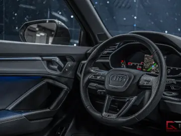AUDI Q3 SB 40 TFSI Alpin Pano Cockpit  Sonos3D Towbar