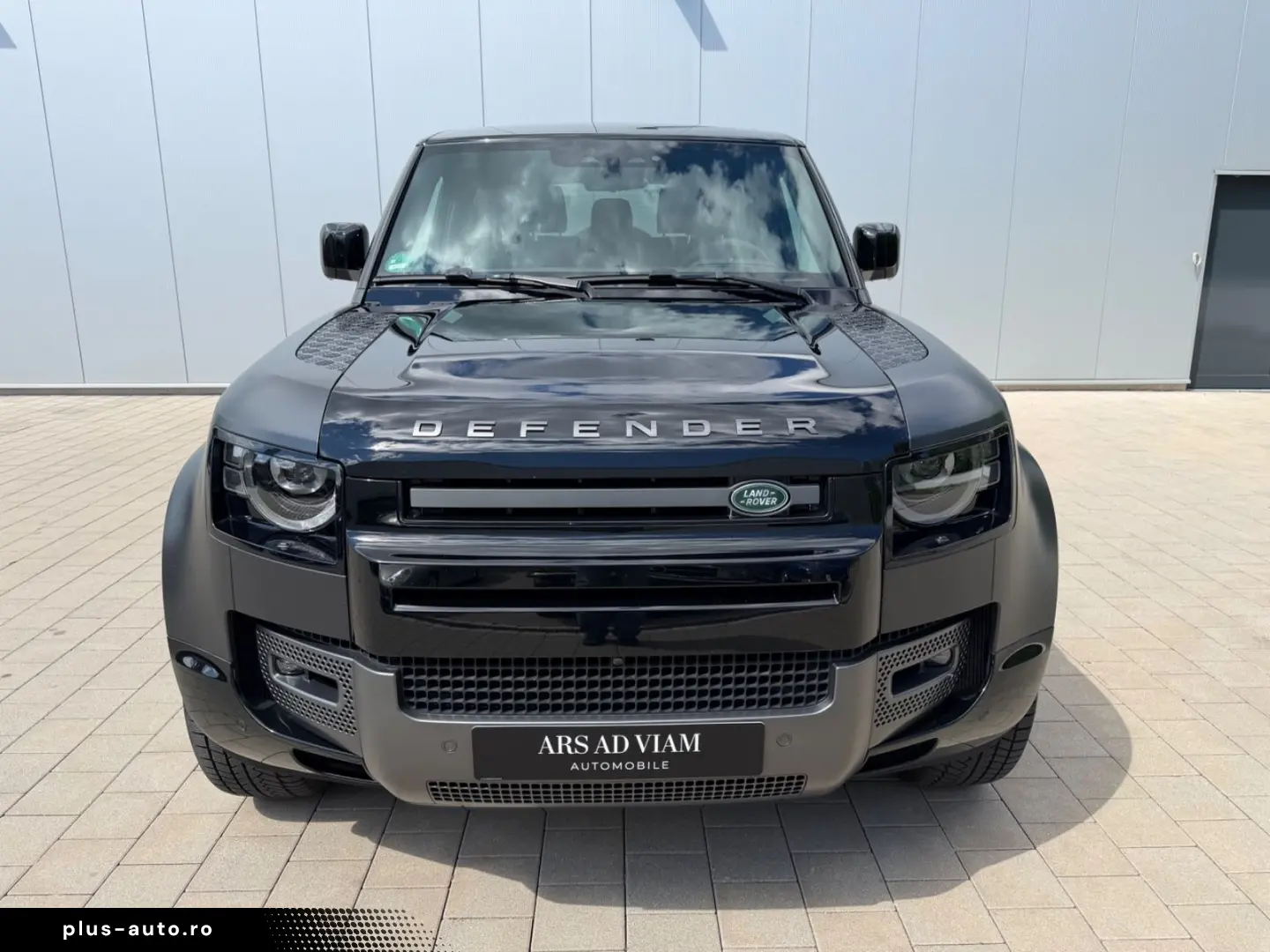 LAND ROVER Defender 90 V8 P525 Carpathian Edition