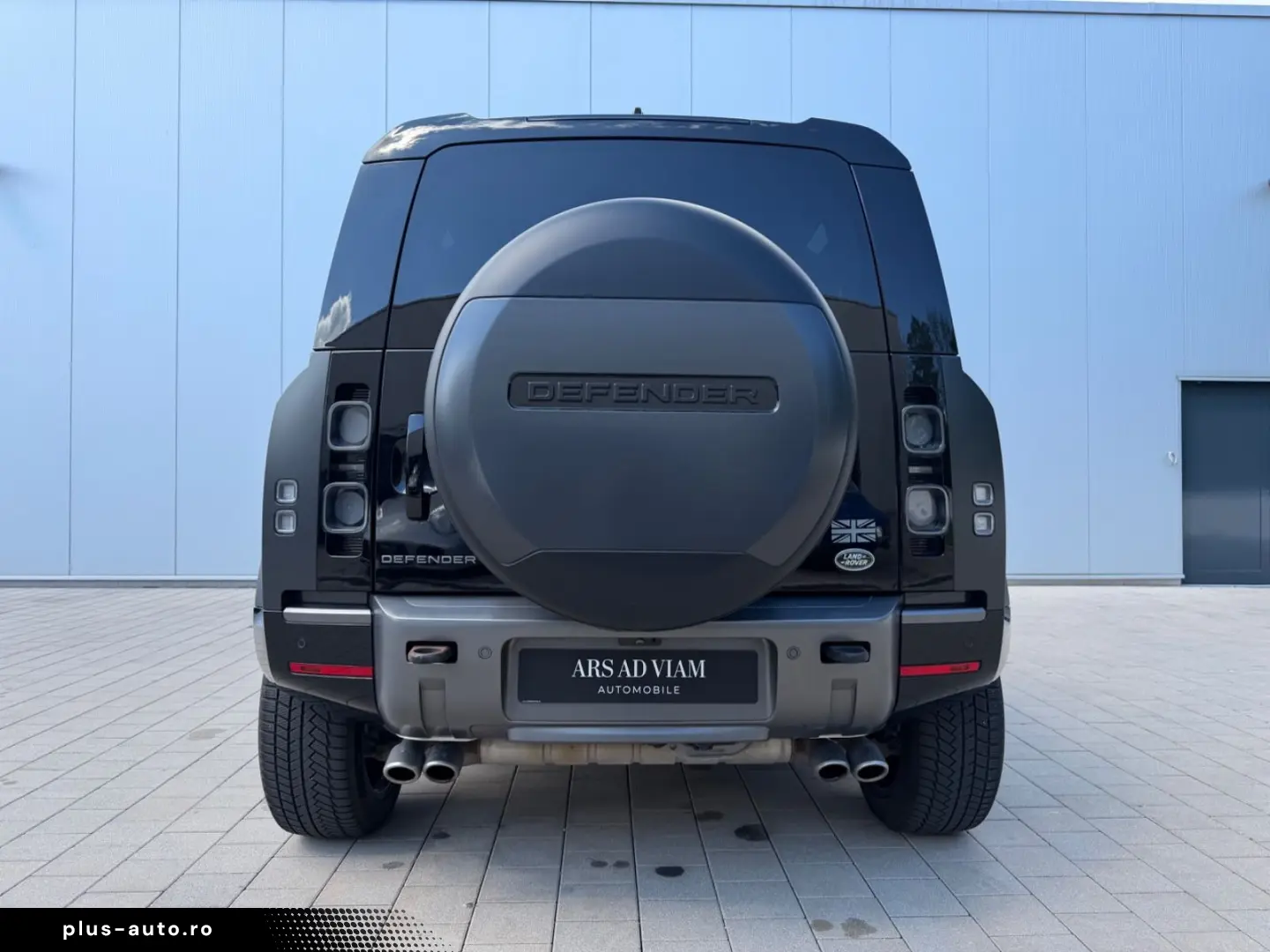 LAND ROVER Defender 90 V8 P525 Carpathian Edition