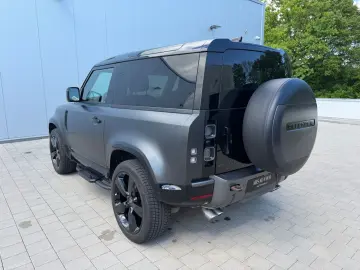 LAND ROVER Defender 90 V8 P525 Carpathian Edition