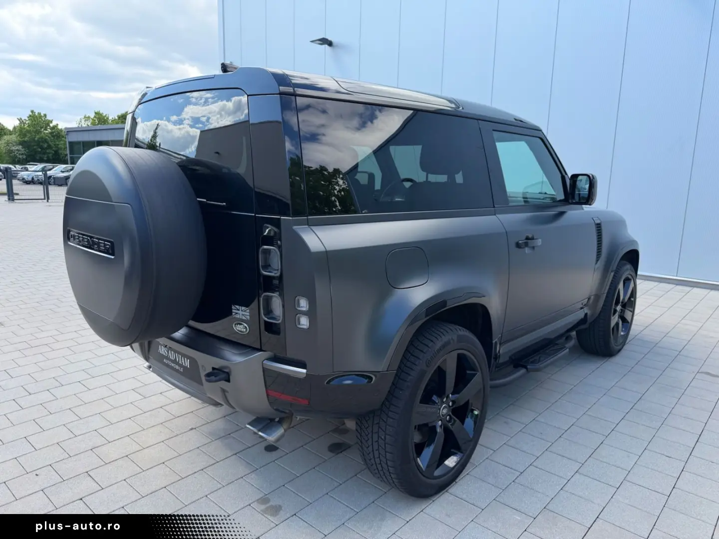 LAND ROVER Defender 90 V8 P525 Carpathian Edition