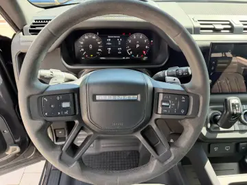 LAND ROVER Defender 90 V8 P525 Carpathian Edition