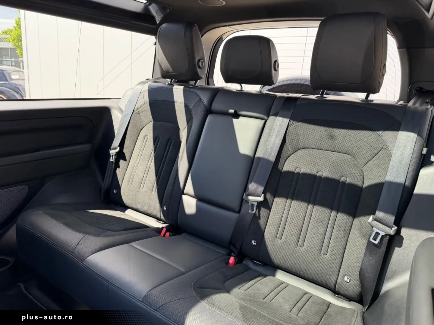 LAND ROVER Defender 90 V8 P525 Carpathian Edition