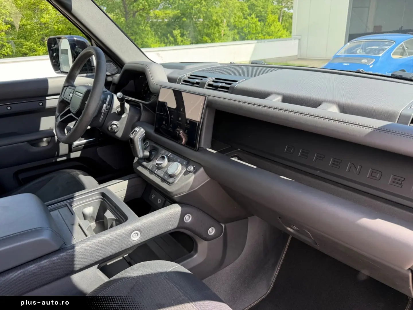 LAND ROVER Defender 90 V8 P525 Carpathian Edition