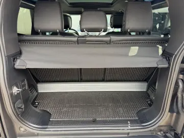 LAND ROVER Defender 90 V8 P525 Carpathian Edition