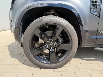 LAND ROVER Defender 90 V8 P525 Carpathian Edition