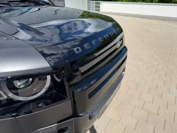 LAND ROVER Defender 90 V8 P525 Carpathian Edition