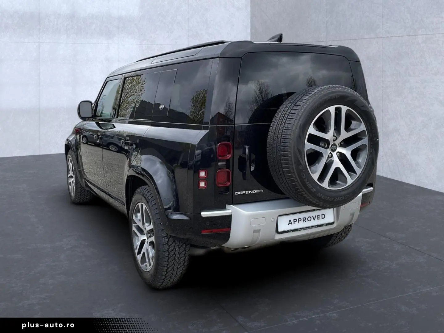 LAND ROVER Defender 110 D250 XS