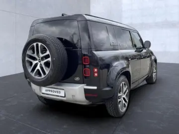 LAND ROVER Defender 110 D250 XS