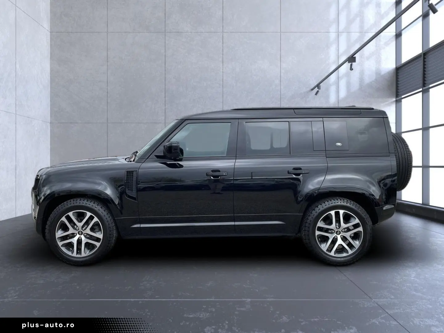 LAND ROVER Defender 110 D250 XS
