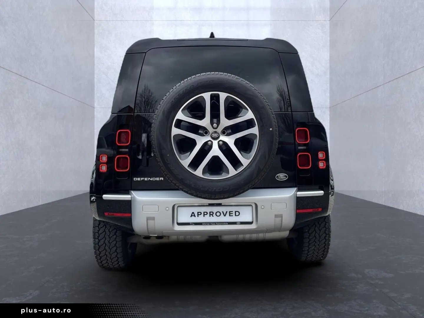 LAND ROVER Defender 110 D250 XS