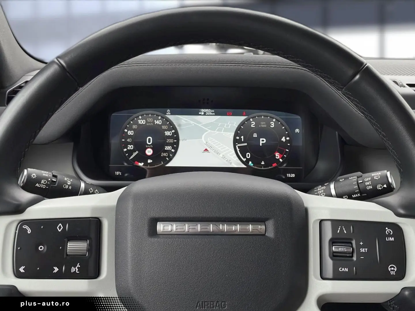 LAND ROVER Defender 110 D250 XS