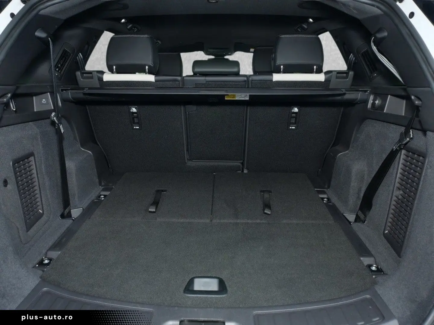LAND ROVER Discovery Sport D200 Dynamic SE AHK Winter Merid