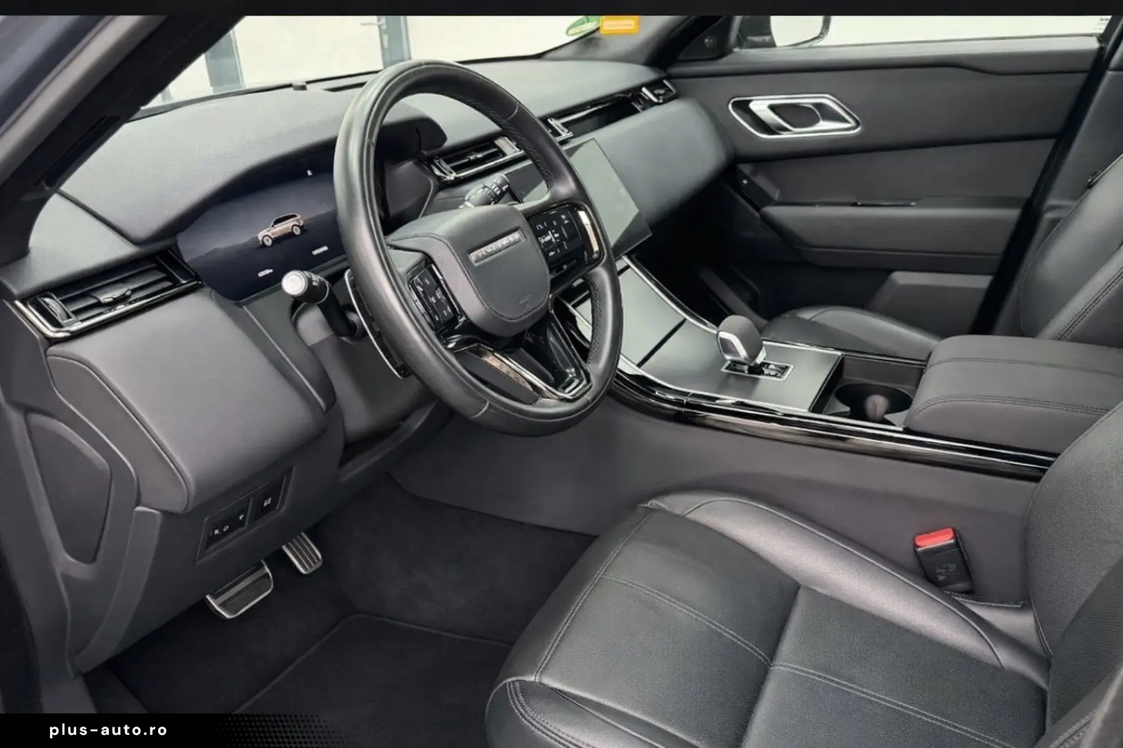 LAND ROVER Range Rover Velar 2.0 D200 DYNAMIC SE AWD