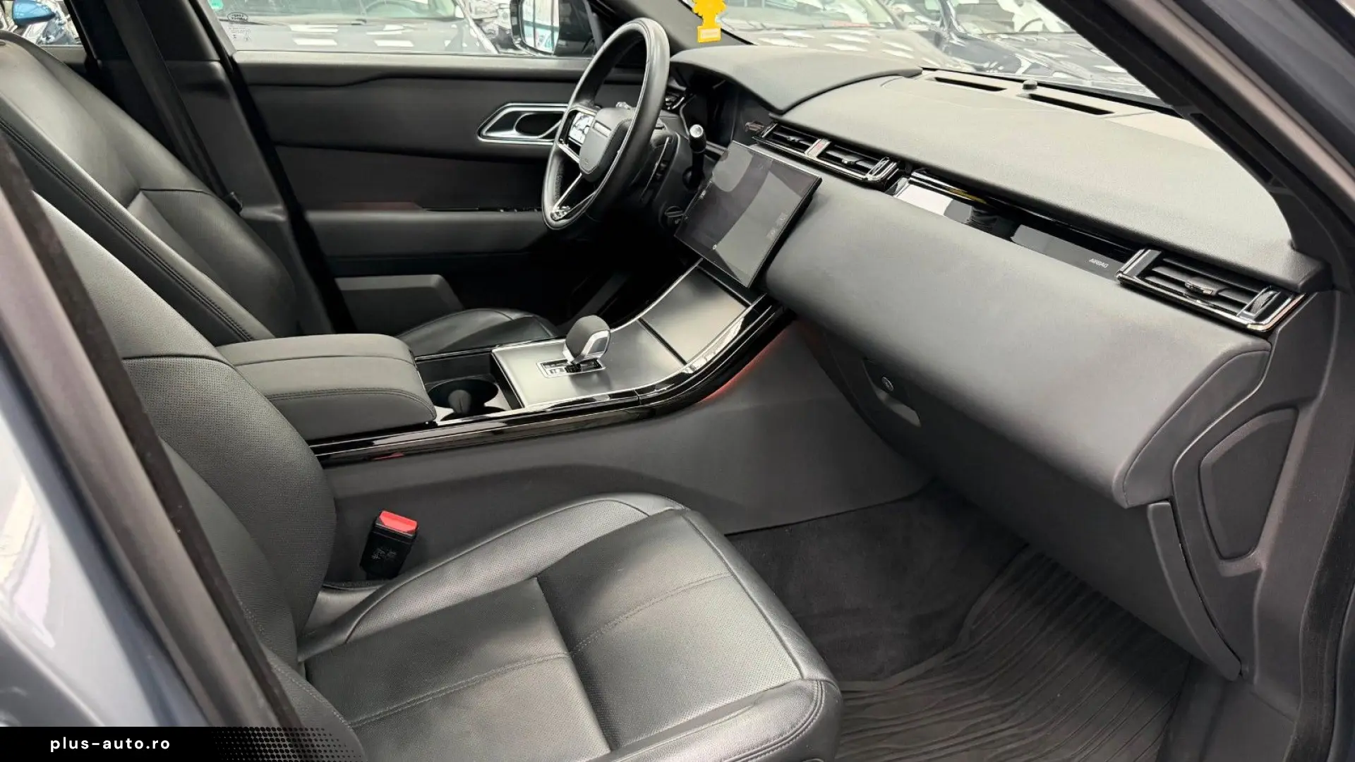 LAND ROVER Range Rover Velar 2.0 D200 DYNAMIC SE AWD