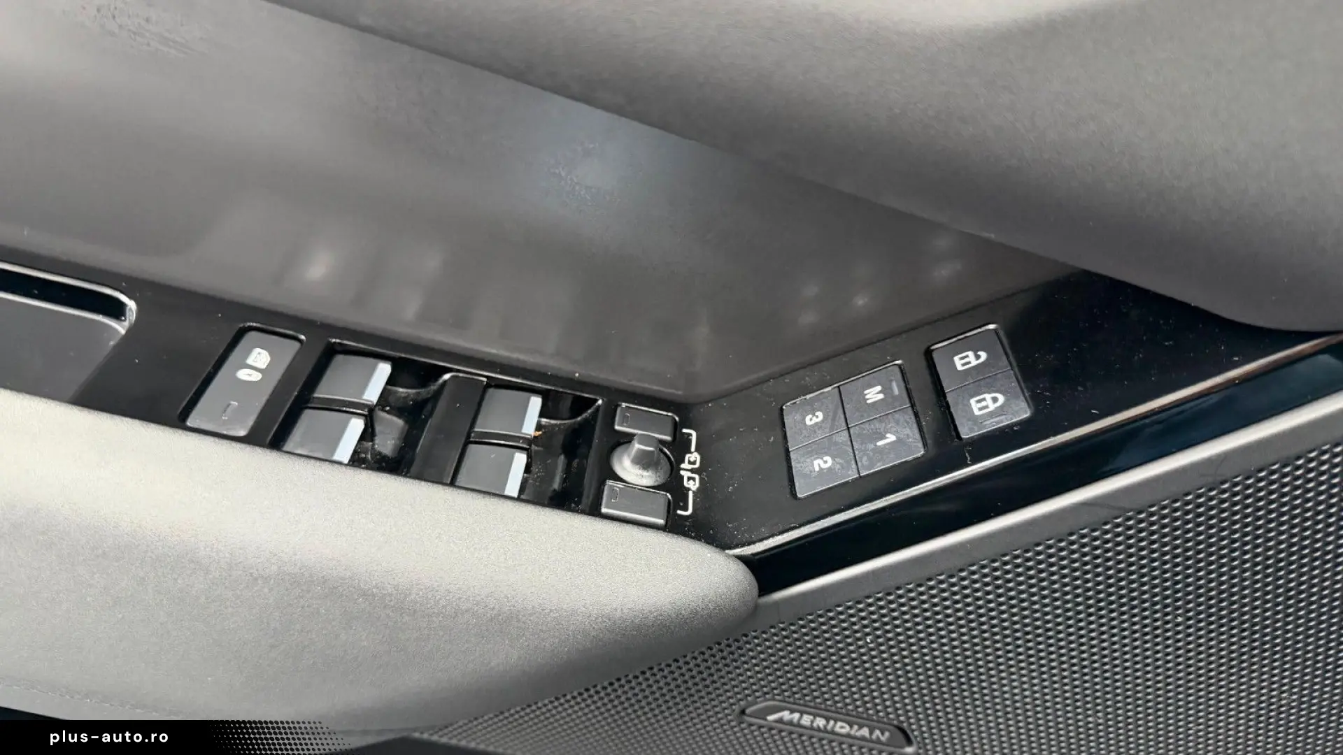 LAND ROVER Range Rover Velar 2.0 D200 DYNAMIC SE AWD