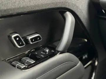 LAND ROVER Range Rover Sport Autobiography PANO MERDIAN