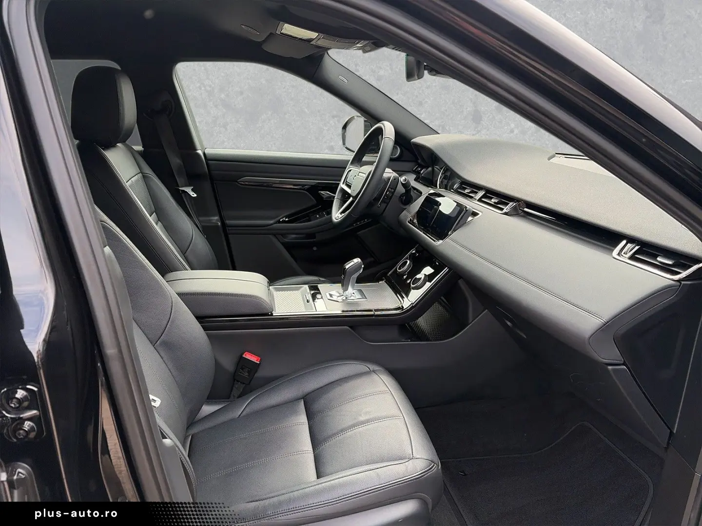 LAND ROVER Range Rover Evoque P250 R-DYNAMIC SE BLACK PACK