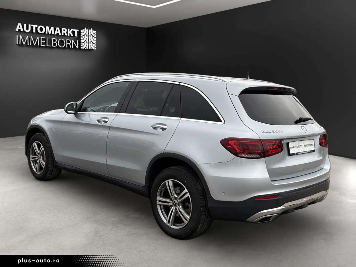 MERCEDES-BENZ GLC 300 e Pano Distro DigTacho Kamera &hellip;