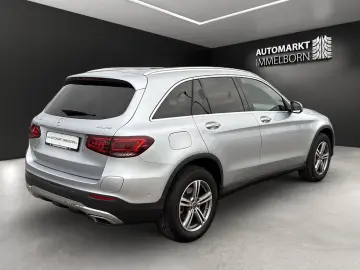 MERCEDES-BENZ GLC 300 e Pano Distro DigTacho Kamera &hellip;