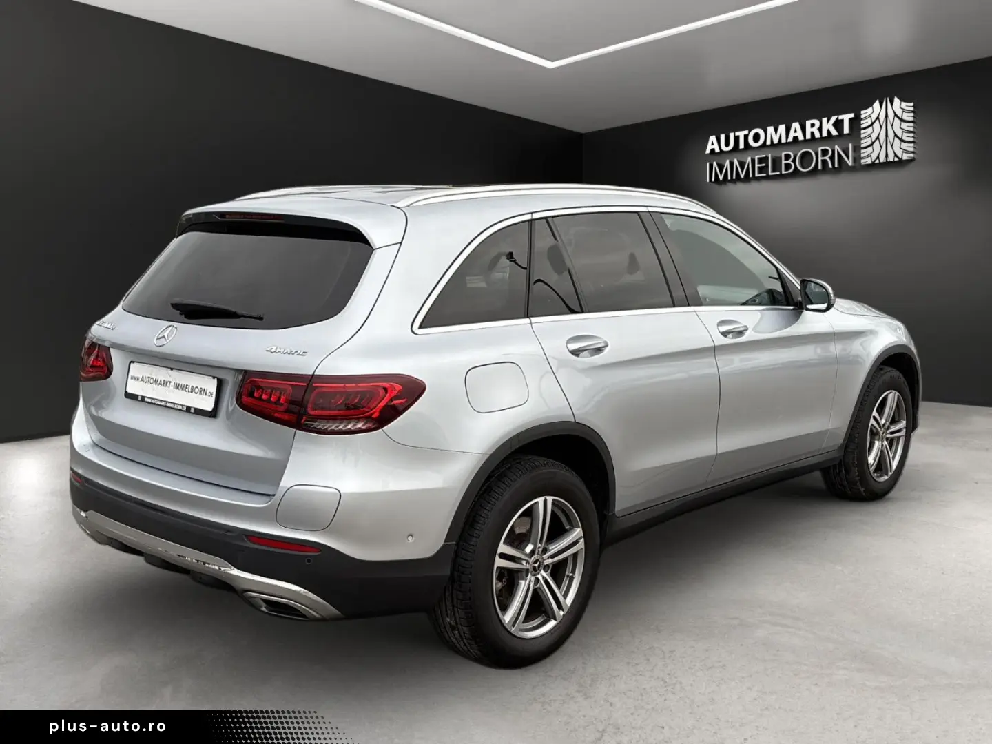 MERCEDES-BENZ GLC 300 e Pano Distro DigTacho Kamera &hellip;